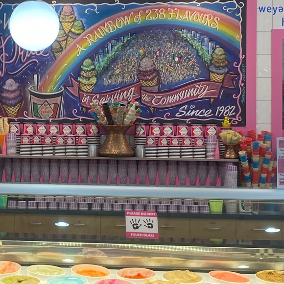 Meet your Posher, Summer - Picture 1 of 1